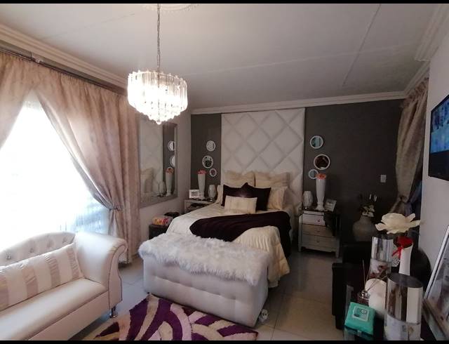 3 BEDROOM FREESTANDING SOLD IN JOUBERTON
